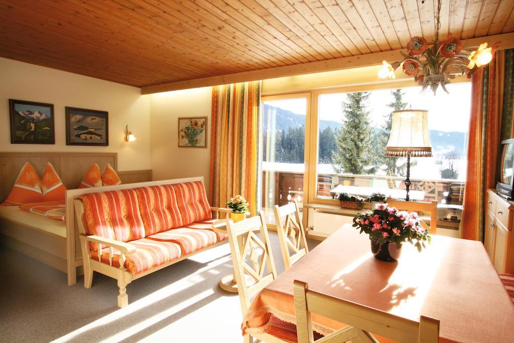 Chalet Cristall لوتاش الغرفة الصورة